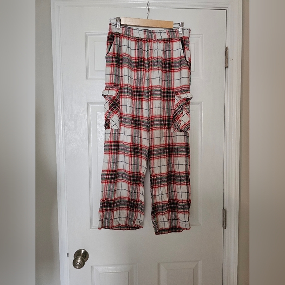 aerie Other - Aerie Red and Green‎ Plaid Pajama Pants with Pockets Size S